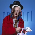 02-04-1983 Boy George at studio in Amsterdam. April 02, 1983.

[keywords]Posed, Half Length, Hat[/keywords]